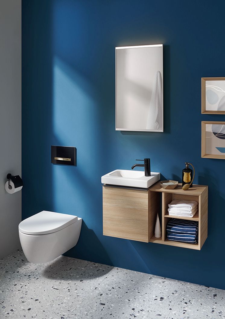 meble łazienkowe geberit icon w niebieskiej łazience