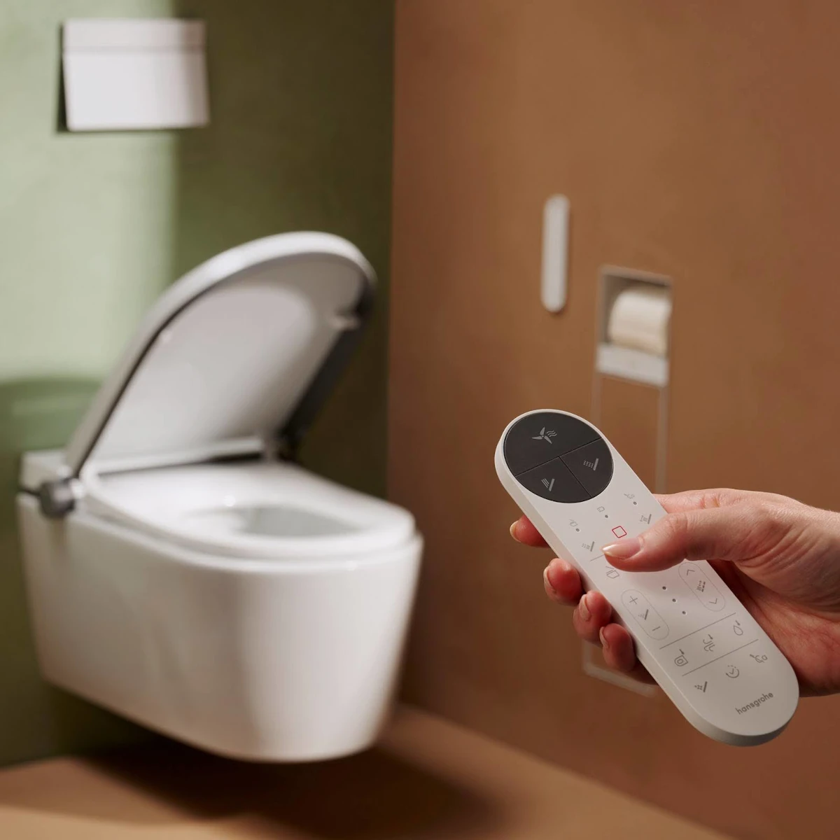 Smart toaleta Hansgrohe LavaPura pilot